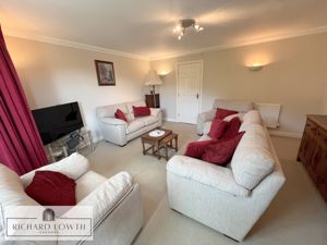 Lounge- click for photo gallery